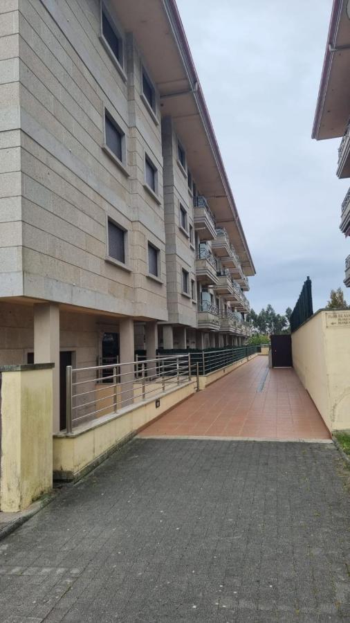 Apartamento Precioso piso con piscina y garaje Sanxenxo Exterior foto